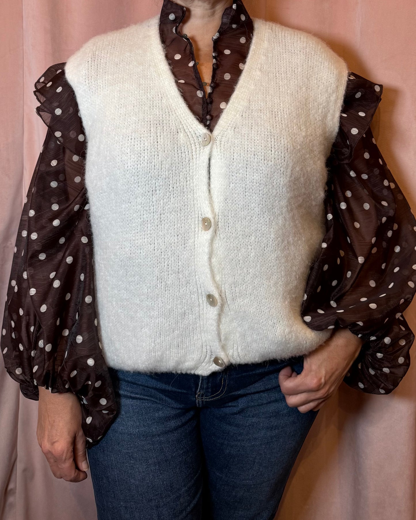 Chemise marron à pois