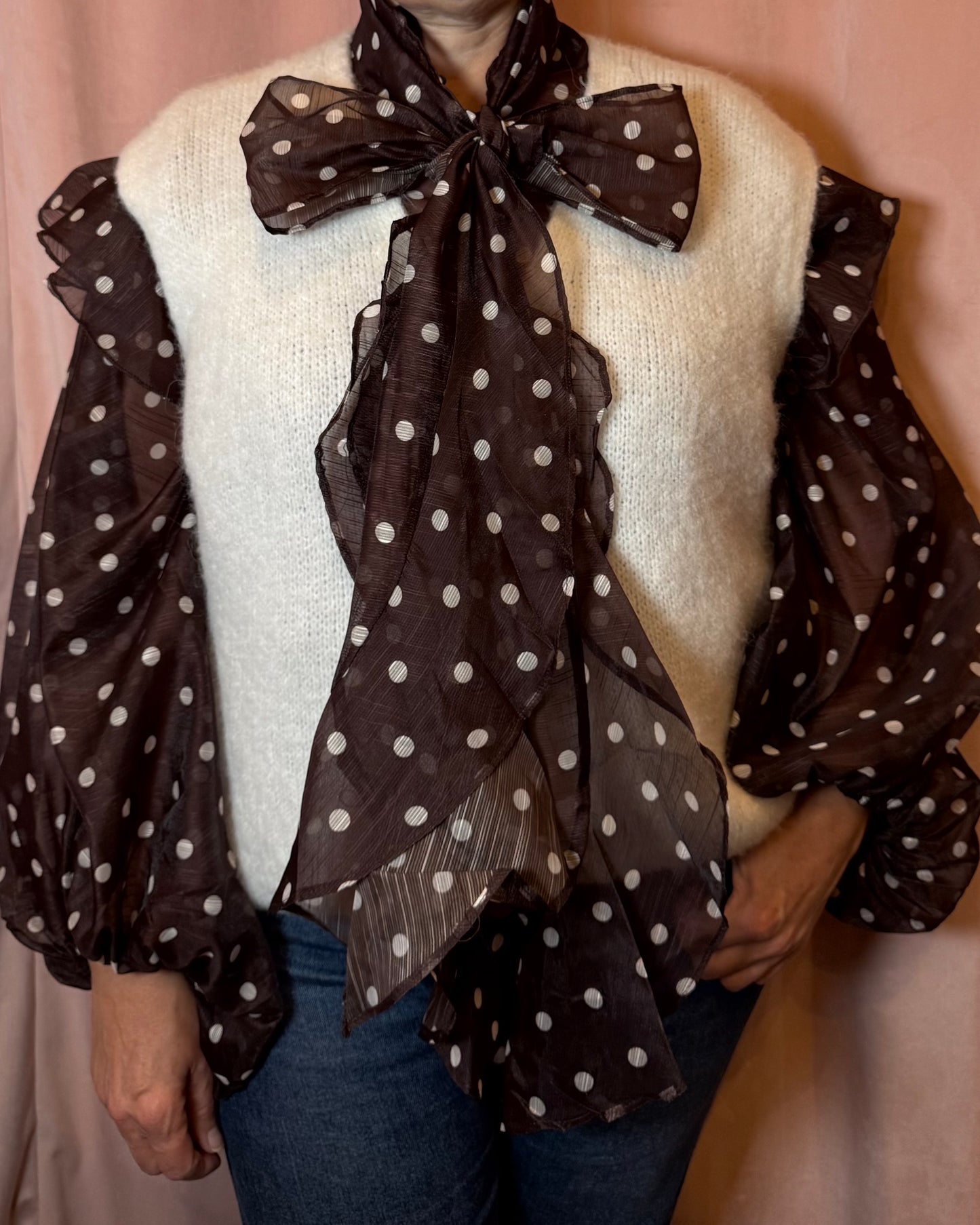 Chemise marron à pois