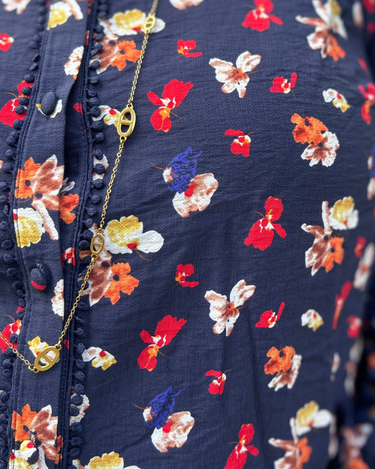 Chemise marine fleurie