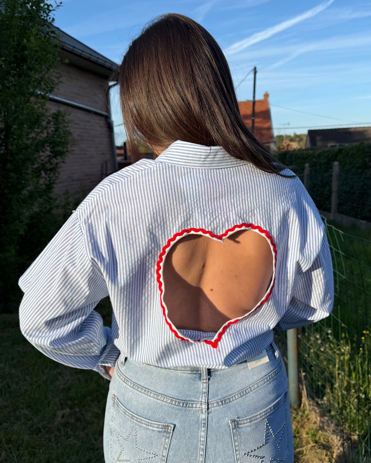 Chemise cœur dos nu