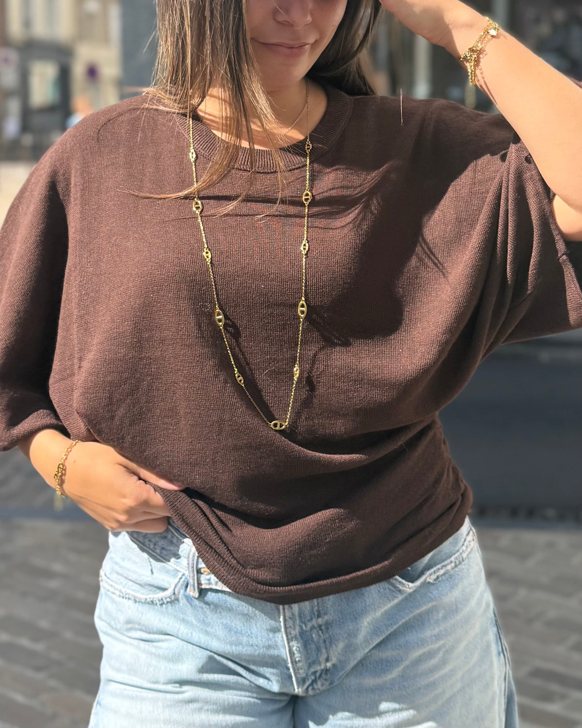 Pull cintré à la taille chauve souris marron