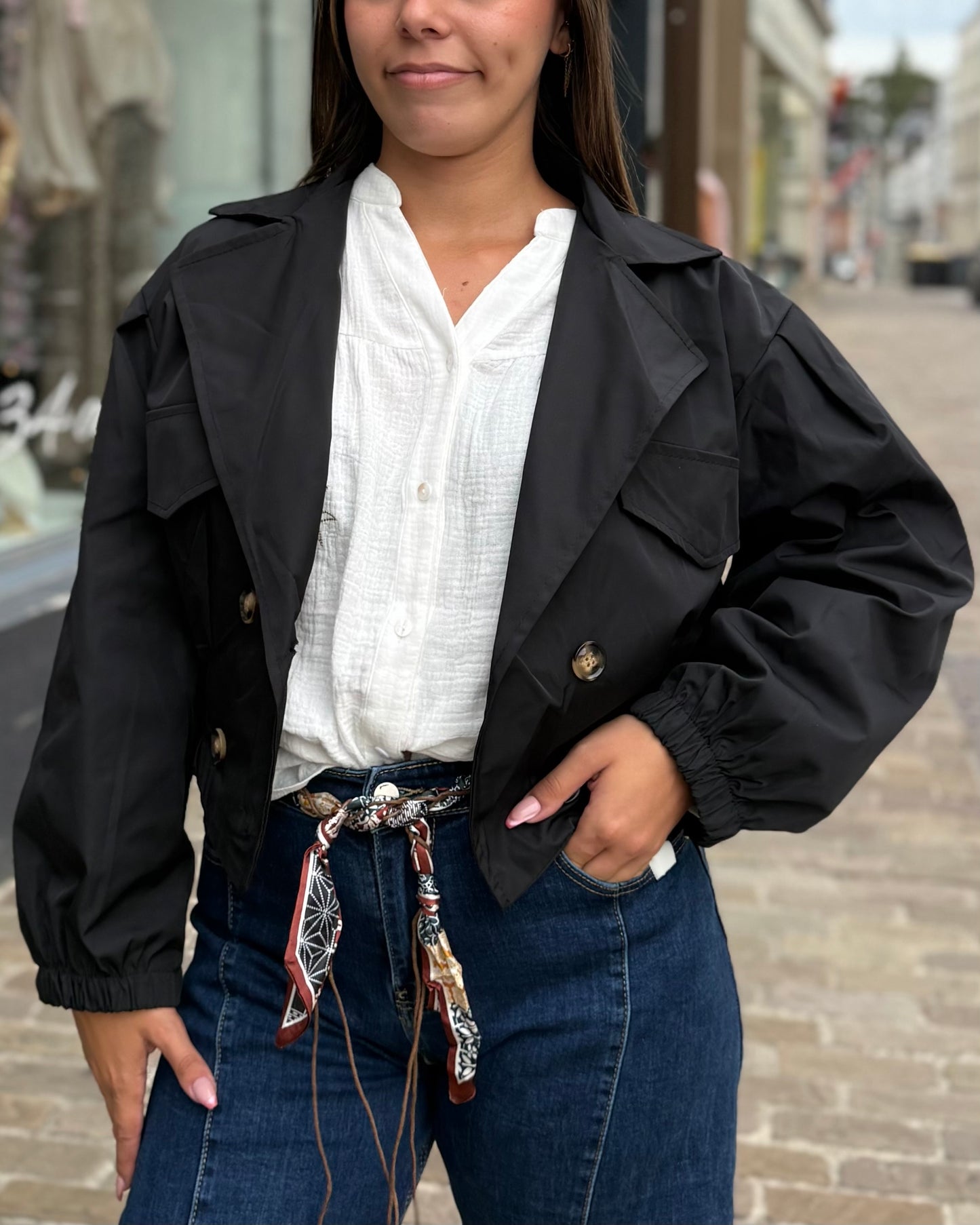 Veste cintré à la taille noir