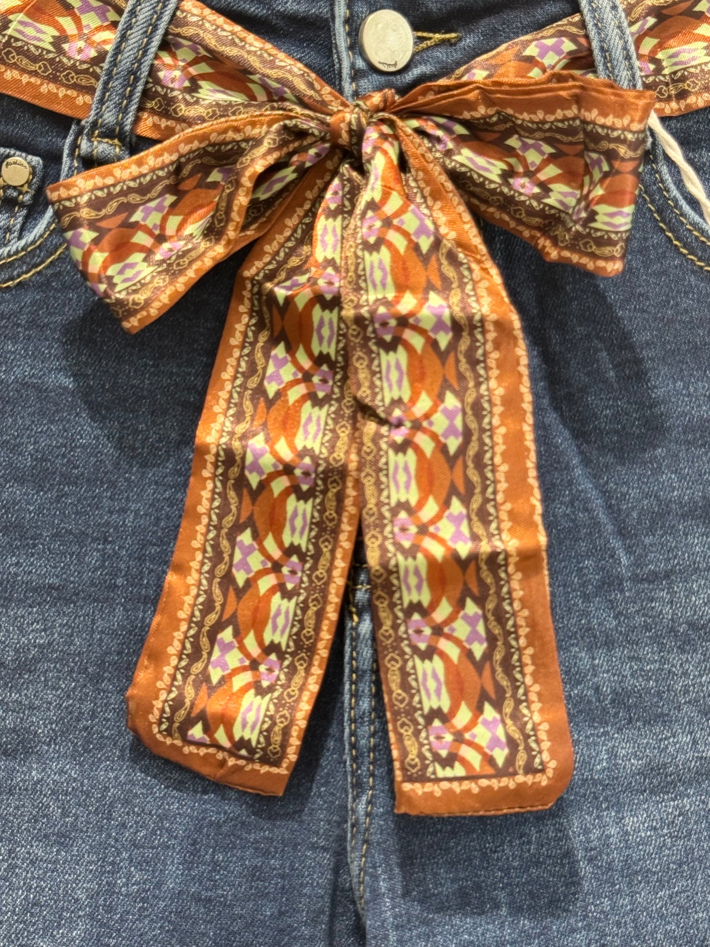 Jean mom ceinture satin