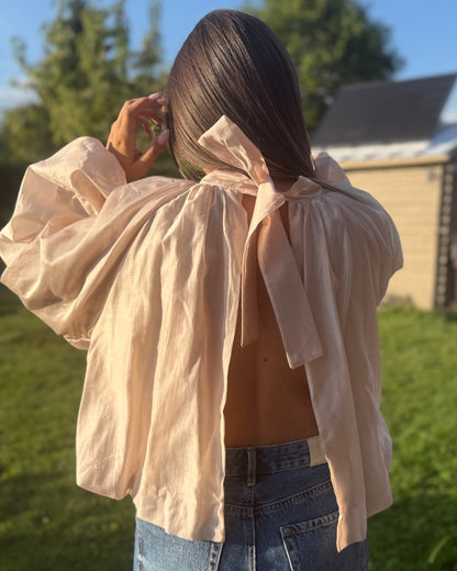 Haut dos nu beige