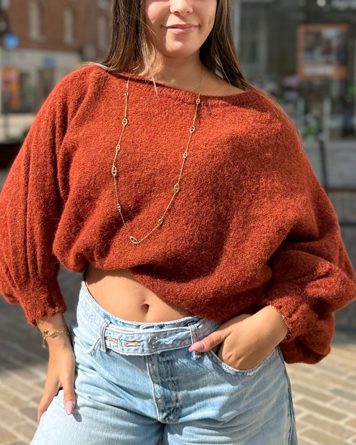 Pull épaule dénudée rouille