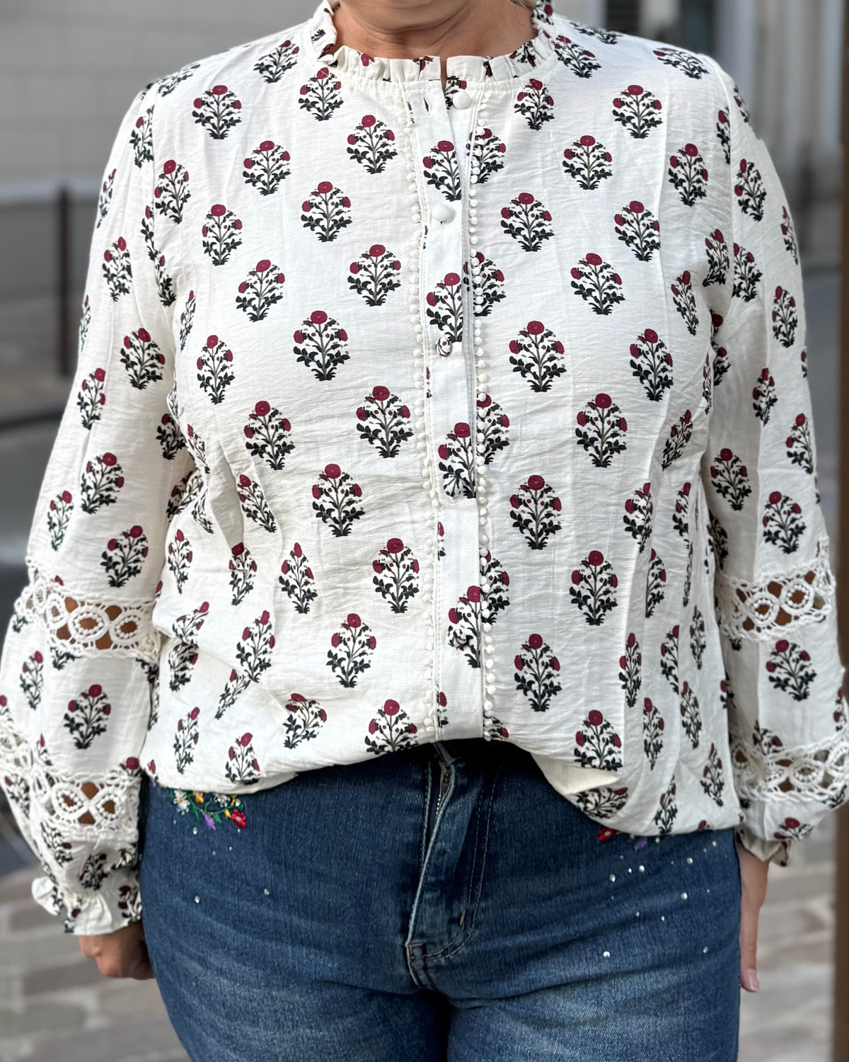 Chemise motifs baroque