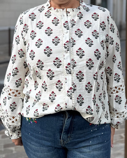 Chemise motifs baroque
