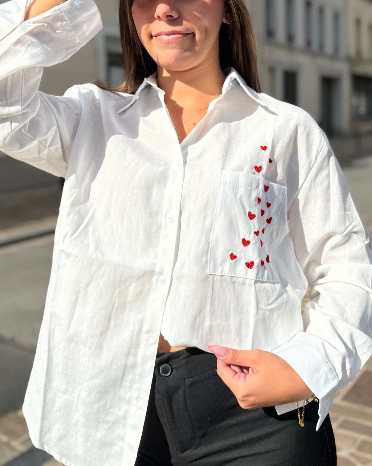 Chemise blanche cœur brodé