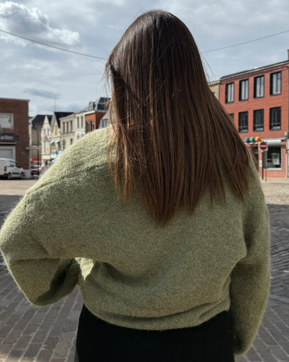Pull dos nu ou noeud devant
