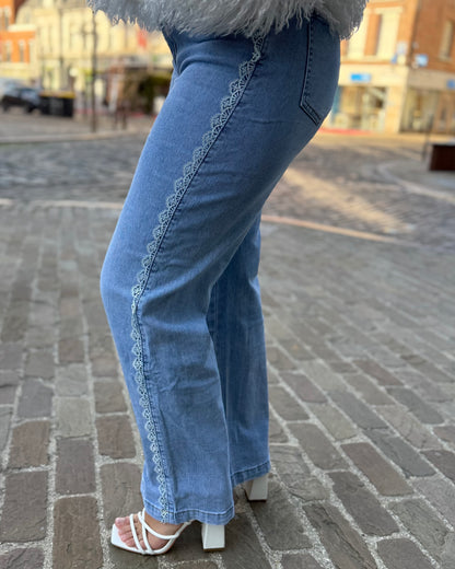 Jean dentelle