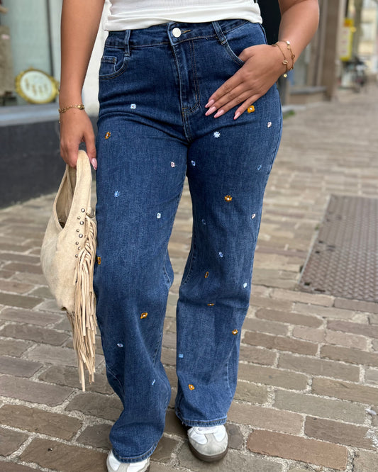 Jean large fleurs brodés 36 à 46