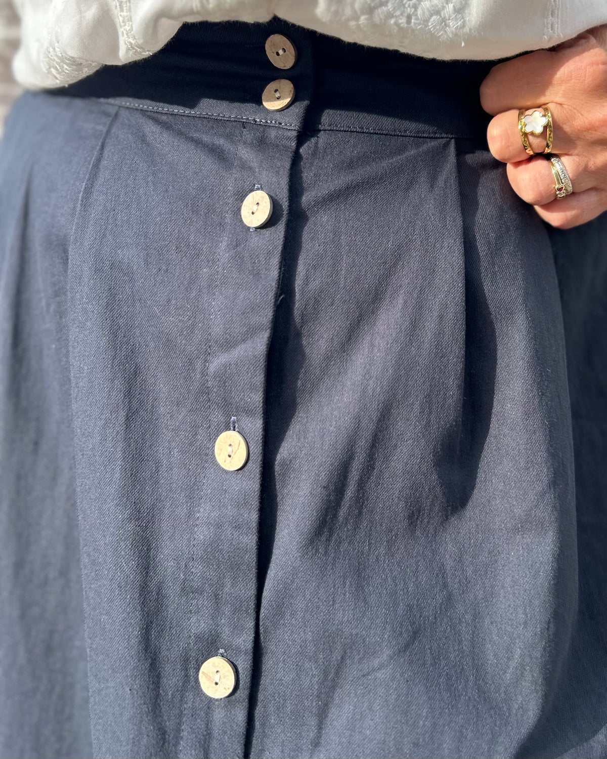Jupe coton marine avec boutons