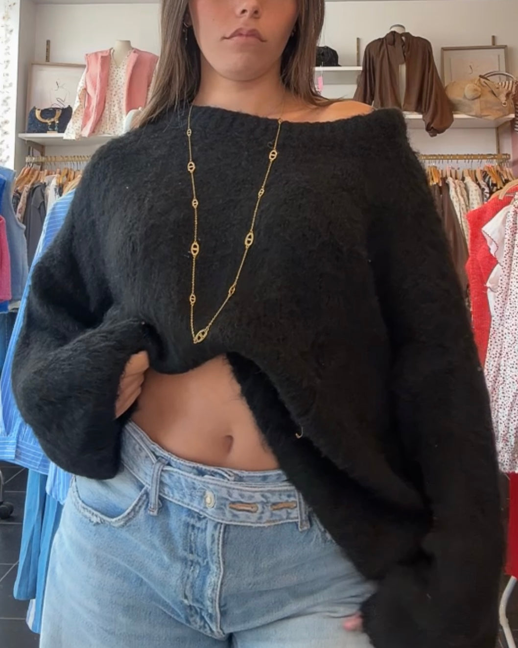 Pull noir femme à épaule dénudée grande taille
