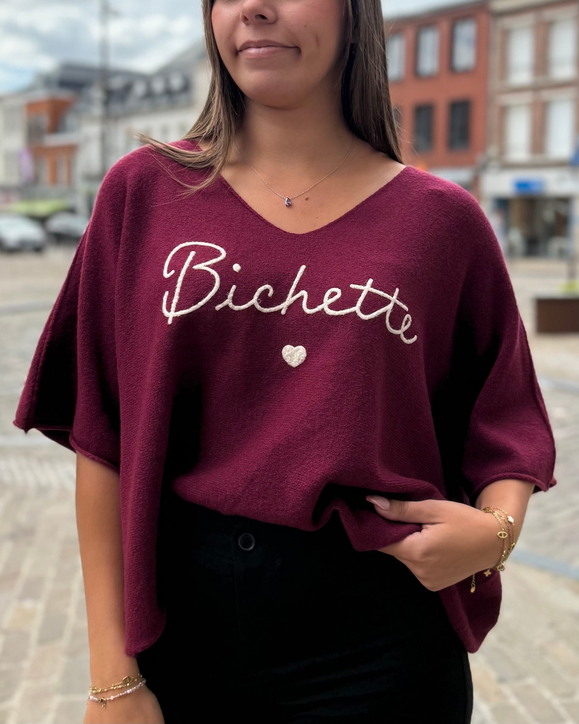 Pull bordeau femme avec inscription Bichette et cœur brodé
