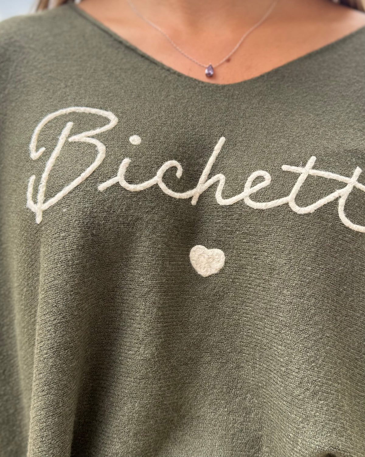 Pull kaki femme Bichette avec cœur brodé
